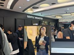 -Gentle Monster(Galleria百货狎鸥亭店)