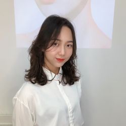 -Moyue HAIR SALON
