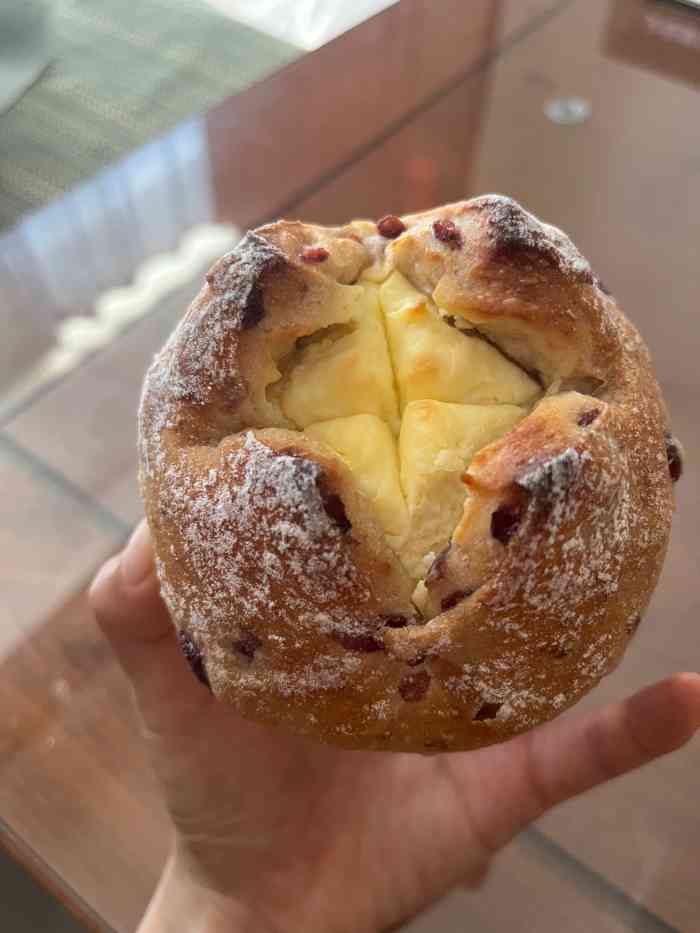 熊叔熊婶面包房-"平时离得远 到附近了就一定来打个卡买了.