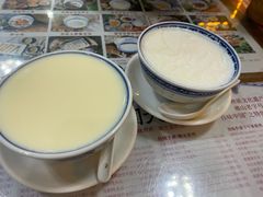 -周大娘牛乳(旧寨古村总店)