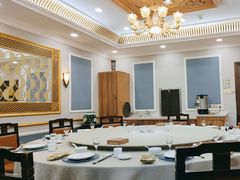 -良友·海鲜青岛菜·海肠捞饭(五四广场店)