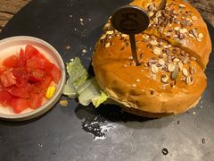 经典芝士汉堡-HIGH FIVE哈福手工汉堡(桂林路店)