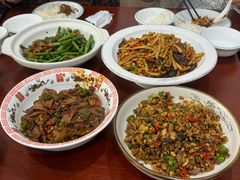 -湖南人家湘菜馆(镇江路店)