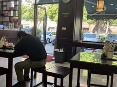 -鸿兴面馆馄饨小笼(稻香店)