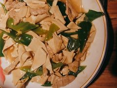 -老何二婶家铁锅炖·东北菜(白石洲店)