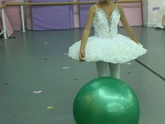 -Isee灰姑娘国际儿童艺术中心(BHGMall店)