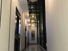 走廊-五合院·整点烤肉