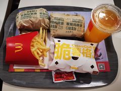 -麦当劳(东方时代广场分店)