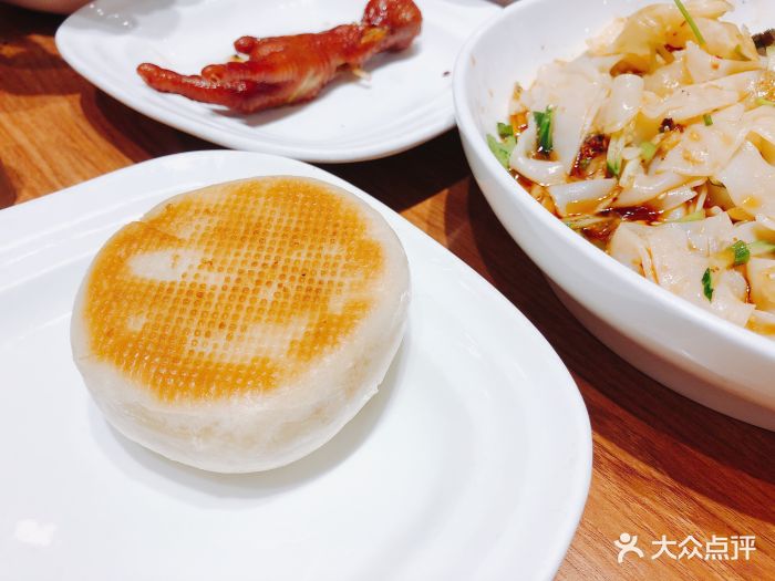 晋家门(中央商场店)晋家门烤包子图片