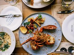 -Mark&Mars Restaurant