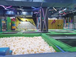 -反弹蹦床公园·亲子乐园·团建·派对(尚品奥莱店)