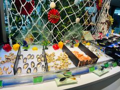 自助取餐区-亚洲国际大酒店·云顶阁旋转自助餐厅
