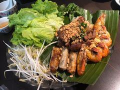 越式手卷拼盘-大头虾越式风味餐厅(光明广场店)