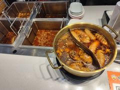 -顺溜·手工刀削面·黑金店(铜锣湾店)