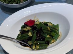 -海派美食·家宴海鲜青岛菜·石锅鲽鱼头(东方城店)