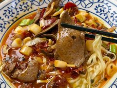 -李与白包子铺(桐梓林店)