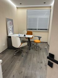 -医颜医疗美容门诊部