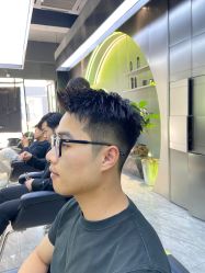 -不迫先生专业男士剪发