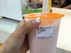 -CoCo都可(八达商城店)