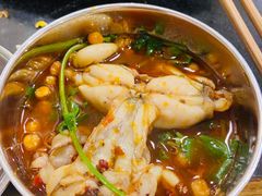 -鸿顺老铁锅美蛙鱼府(解放碑店)