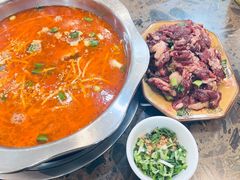 -黄利砖万峰林布依特色酸笋牛肉馆