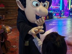 -蓝精灵乐园·世茂精灵之城主题乐园