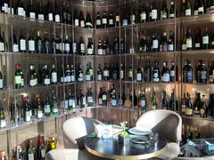 -wineapp葡萄酒餐吧(外滩金融中心店)