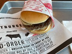 蘑菇牛肉汉堡-FATBURGER 特富客汉堡(外交公寓店)