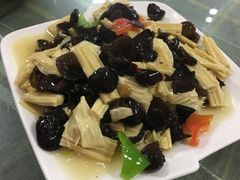 -天天向上素食餐厅(五台山店)