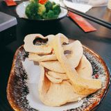 腹中有粉气自华