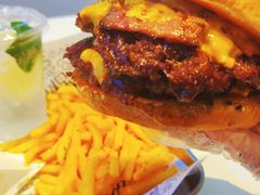 -TRIPS BURGER(大钟寺店)