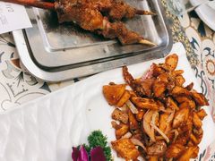 风味馕炒肉-阿拉丁新疆风味餐厅·清真(罗廊巷店)