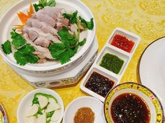 手把羊肉-德乐海蒙餐