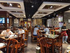 大堂-老兰家传统烧烤炒菜泡馍(小南门店)