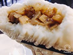 三丁大包-大龙汤包