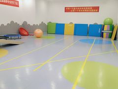 -金色雨林感统学能培训中心(武广校区)
