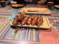 -乡村馕坑肉·烧烤·新疆菜·本地人更爱吃(阿勒泰首店)