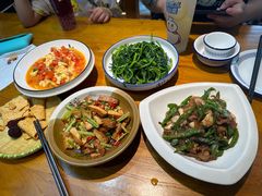 -吃香喝辣·地道衡东菜(南岳大庙店)