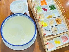 -香麒园·过桥米线·南湖雅宴