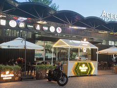 -ACE&CAFE火车咖啡厅(751店)