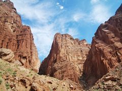 -天山神秘大峡谷