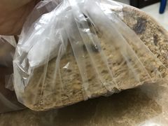 半颗核桃包-野上麦田(中贸广场店)
