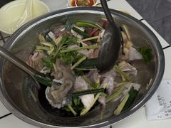 -周良天山牛杂城(天山路总店)