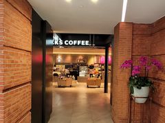 -星巴克臻选(上海中环广场2F店)