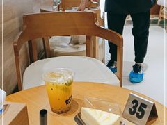 -藏猫猫咖啡主题馆(中央大道店)