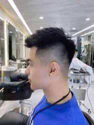 -简法造型·品牌形象店