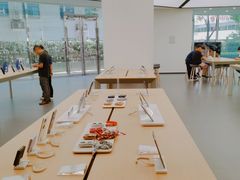 -华为授权体验店(中山公园来福士)