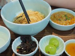 -蟹上黄·蟹黄面·江南糖水(人民广场店)