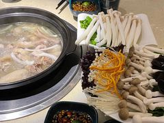 -润泽园椰子鸡(汇一城店)