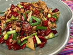 -香巴拉云南餐厅(华莱坞店)